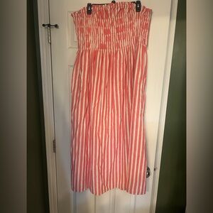 Universal Thread Coral and White Maxi Dress